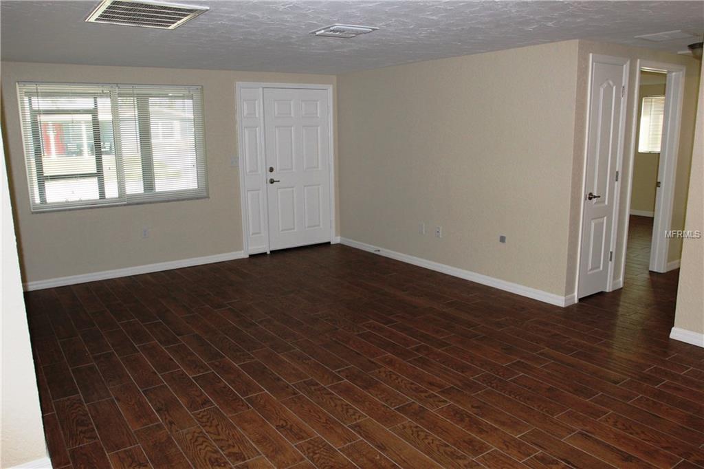 5828 1ST AVENUE, NEW PORT RICHEY, Florida 34652, 3 Bedrooms Bedrooms, 6 Rooms Rooms,2 BathroomsBathrooms,Residential,For sale,1ST,W7635473