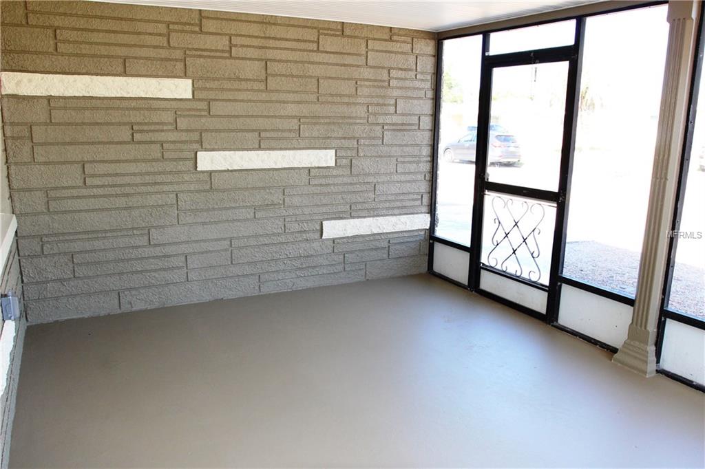 5828 1ST AVENUE, NEW PORT RICHEY, Florida 34652, 3 Bedrooms Bedrooms, 6 Rooms Rooms,2 BathroomsBathrooms,Residential,For sale,1ST,W7635473