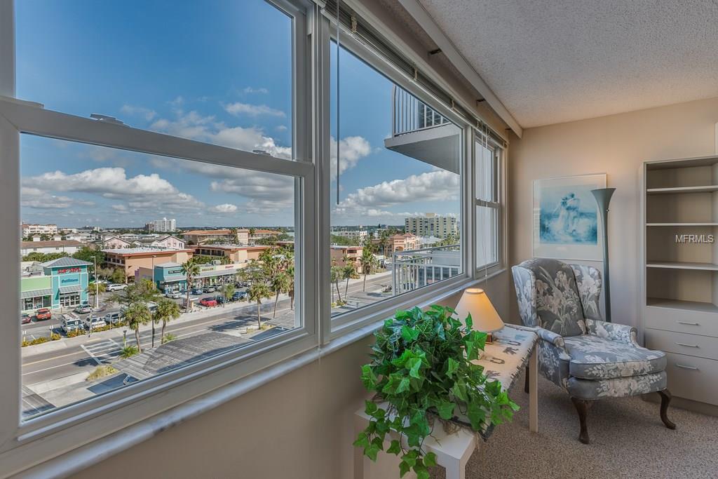 675 S GULFVIEW BOULEVARD, CLEARWATER BEACH, Florida 33767, 2 Bedrooms Bedrooms, 4 Rooms Rooms,2 BathroomsBathrooms,Residential,For sale,GULFVIEW,U7843310