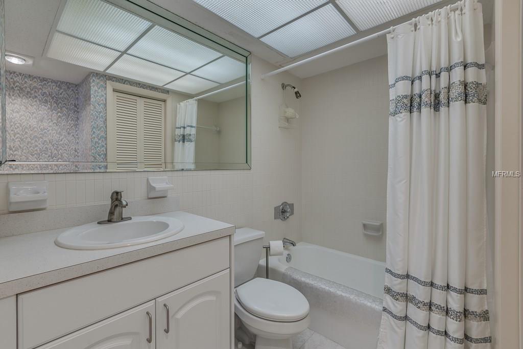 675 S GULFVIEW BOULEVARD, CLEARWATER BEACH, Florida 33767, 2 Bedrooms Bedrooms, 4 Rooms Rooms,2 BathroomsBathrooms,Residential,For sale,GULFVIEW,U7843310