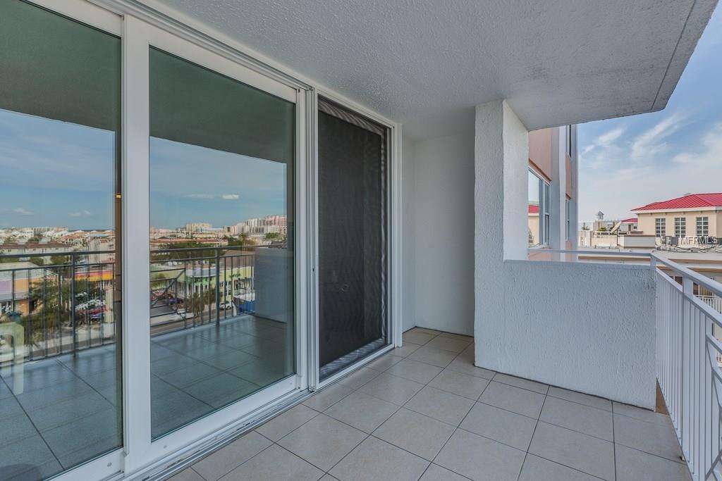 675 S GULFVIEW BOULEVARD, CLEARWATER BEACH, Florida 33767, 2 Bedrooms Bedrooms, 4 Rooms Rooms,2 BathroomsBathrooms,Residential,For sale,GULFVIEW,U7843310