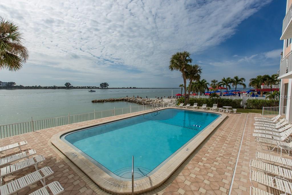 675 S GULFVIEW BOULEVARD, CLEARWATER BEACH, Florida 33767, 2 Bedrooms Bedrooms, 4 Rooms Rooms,2 BathroomsBathrooms,Residential,For sale,GULFVIEW,U7843310