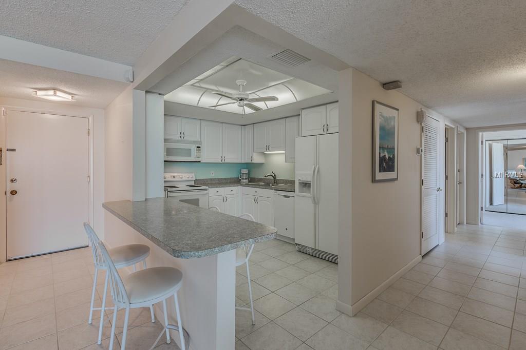 675 S GULFVIEW BOULEVARD, CLEARWATER BEACH, Florida 33767, 2 Bedrooms Bedrooms, 4 Rooms Rooms,2 BathroomsBathrooms,Residential,For sale,GULFVIEW,U7843310