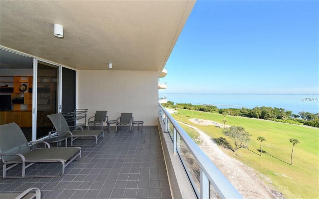 3060 GRAND BAY BOULEVARD, LONGBOAT KEY, Florida 34228, 3 Bedrooms Bedrooms, 6 Rooms Rooms,3 BathroomsBathrooms,Residential,For sale,GRAND BAY,A4207783