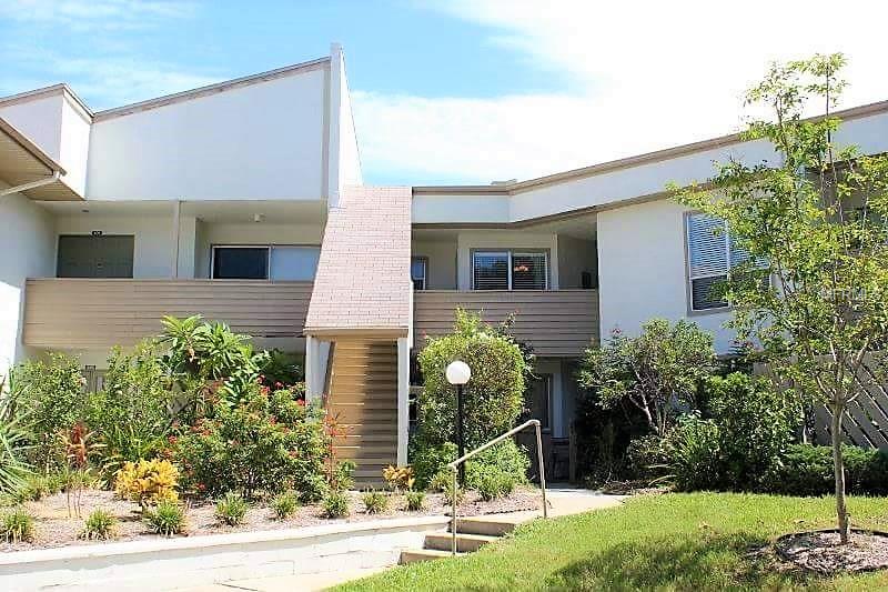 604 WINDRUSH BAY DRIVE, TARPON SPRINGS, Florida 34689, 3 Bedrooms Bedrooms, 6 Rooms Rooms,2 BathroomsBathrooms,Residential,For sale,WINDRUSH BAY,U7846717