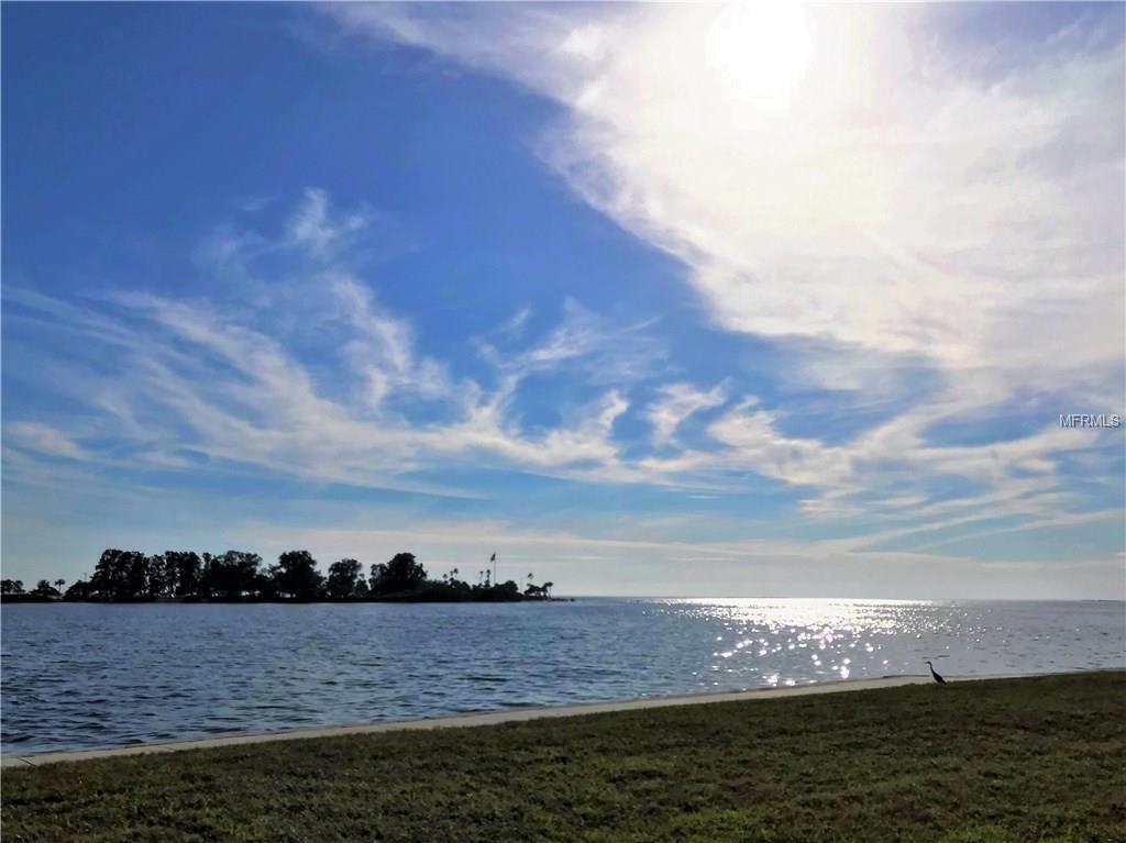 604 WINDRUSH BAY DRIVE, TARPON SPRINGS, Florida 34689, 3 Bedrooms Bedrooms, 6 Rooms Rooms,2 BathroomsBathrooms,Residential,For sale,WINDRUSH BAY,U7846717