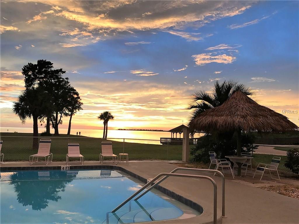 604 WINDRUSH BAY DRIVE, TARPON SPRINGS, Florida 34689, 3 Bedrooms Bedrooms, 6 Rooms Rooms,2 BathroomsBathrooms,Residential,For sale,WINDRUSH BAY,U7846717