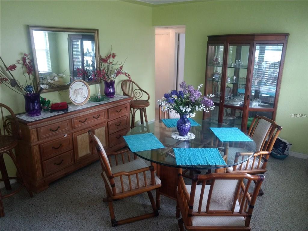 6225 11TH AVENUE S, GULFPORT, Florida 33707, 2 Bedrooms Bedrooms, 5 Rooms Rooms,2 BathroomsBathrooms,Residential,For sale,11TH,U7846972