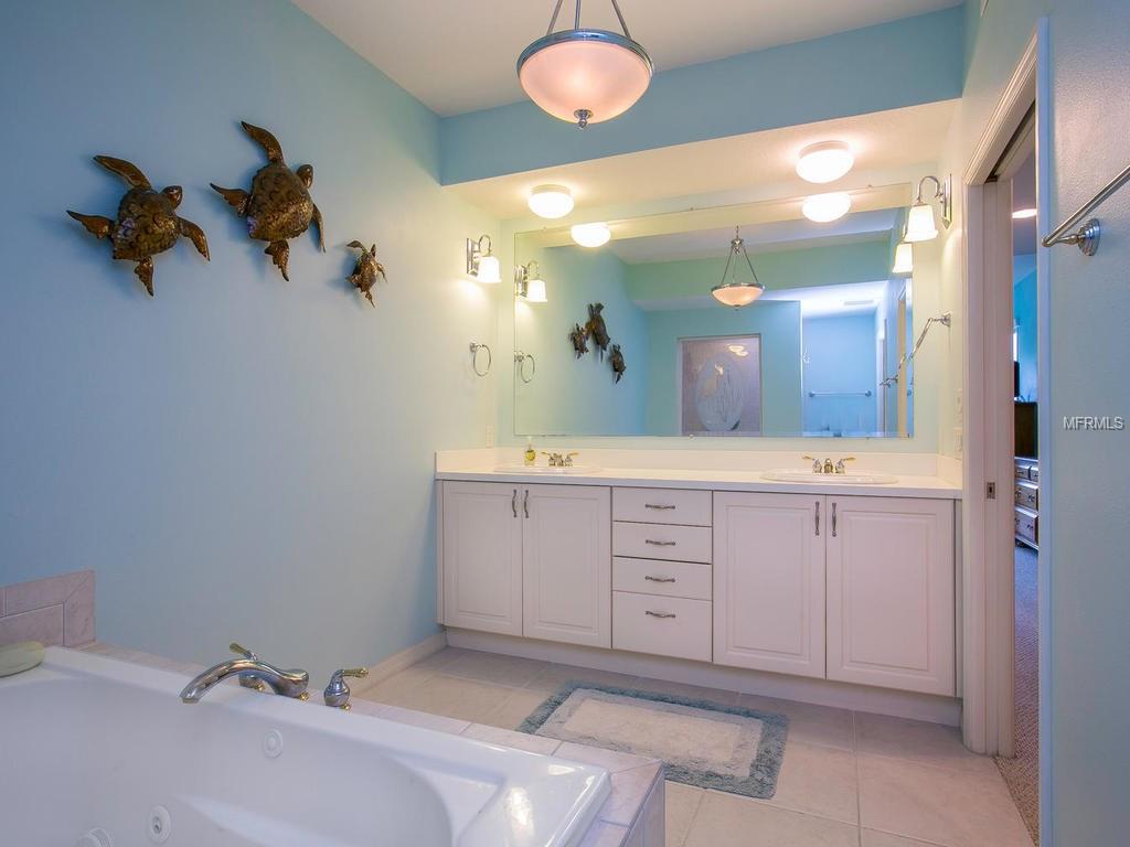 9203 GRIGGS ROAD, ENGLEWOOD, Florida 34224, 3 Bedrooms Bedrooms, 6 Rooms Rooms,2 BathroomsBathrooms,Residential,For sale,GRIGGS,A4151114