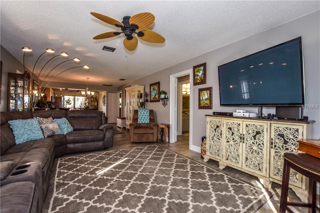 326 CERROMAR WAY N, VENICE, Florida 34293, 2 Bedrooms Bedrooms, 6 Rooms Rooms,2 BathroomsBathrooms,Residential,For sale,CERROMAR,N5914933