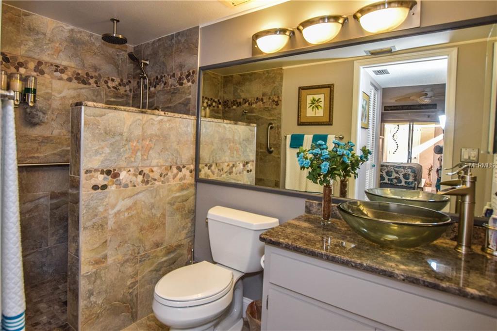 326 CERROMAR WAY N, VENICE, Florida 34293, 2 Bedrooms Bedrooms, 6 Rooms Rooms,2 BathroomsBathrooms,Residential,For sale,CERROMAR,N5914933