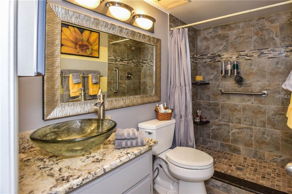 326 CERROMAR WAY N, VENICE, Florida 34293, 2 Bedrooms Bedrooms, 6 Rooms Rooms,2 BathroomsBathrooms,Residential,For sale,CERROMAR,N5914933