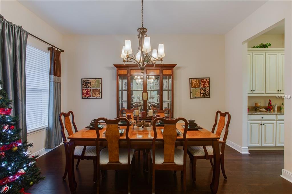 WINTER GARDEN, Florida 34787, 5 Bedrooms Bedrooms, 9 Rooms Rooms,4 BathroomsBathrooms,Residential,For sale,S4855803