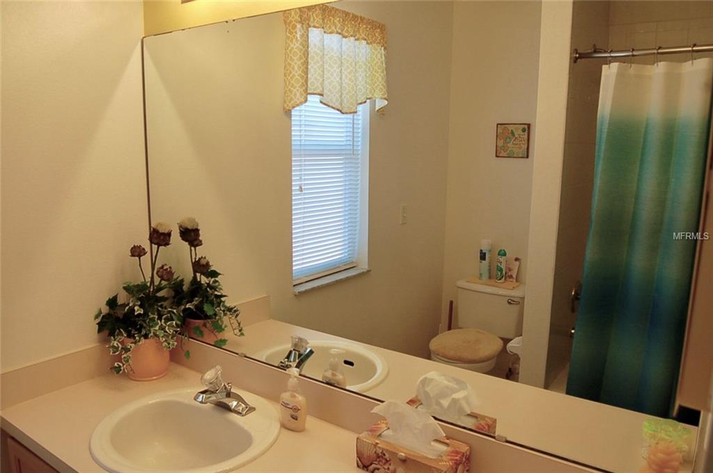 123 RIGGS CIRCLE, DAVENPORT, Florida 33897, 5 Bedrooms Bedrooms, 3 Rooms Rooms,3 BathroomsBathrooms,Residential,For sale,RIGGS,S4856051