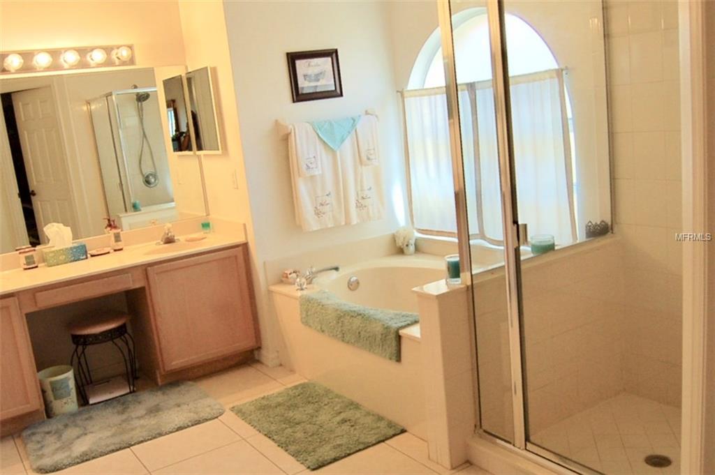 123 RIGGS CIRCLE, DAVENPORT, Florida 33897, 5 Bedrooms Bedrooms, 3 Rooms Rooms,3 BathroomsBathrooms,Residential,For sale,RIGGS,S4856051