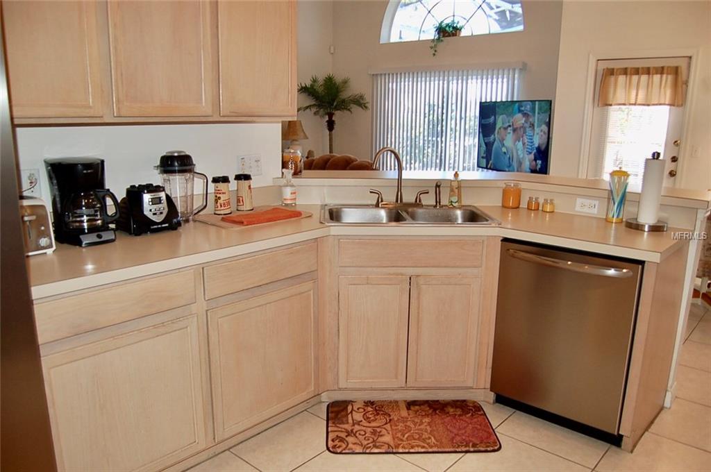 123 RIGGS CIRCLE, DAVENPORT, Florida 33897, 5 Bedrooms Bedrooms, 3 Rooms Rooms,3 BathroomsBathrooms,Residential,For sale,RIGGS,S4856051