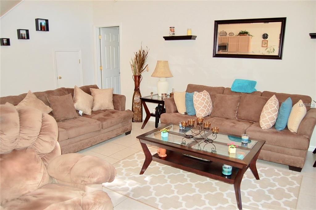 123 RIGGS CIRCLE, DAVENPORT, Florida 33897, 5 Bedrooms Bedrooms, 3 Rooms Rooms,3 BathroomsBathrooms,Residential,For sale,RIGGS,S4856051