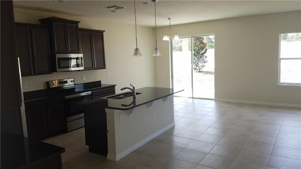 1007 GLAZEBROOK LOOP, ORANGE CITY, Florida 32763, 3 Bedrooms Bedrooms, 7 Rooms Rooms,2 BathroomsBathrooms,Residential,For sale,GLAZEBROOK,W7637197