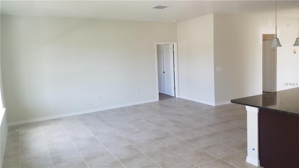 1007 GLAZEBROOK LOOP, ORANGE CITY, Florida 32763, 3 Bedrooms Bedrooms, 7 Rooms Rooms,2 BathroomsBathrooms,Residential,For sale,GLAZEBROOK,W7637197