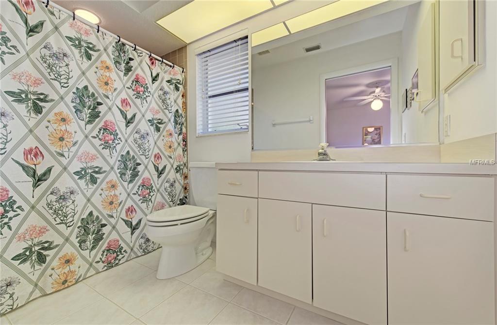 1240 INDUS ROAD, VENICE, Florida 34293, 3 Bedrooms Bedrooms, 6 Rooms Rooms,2 BathroomsBathrooms,Residential,For sale,INDUS,A4208912