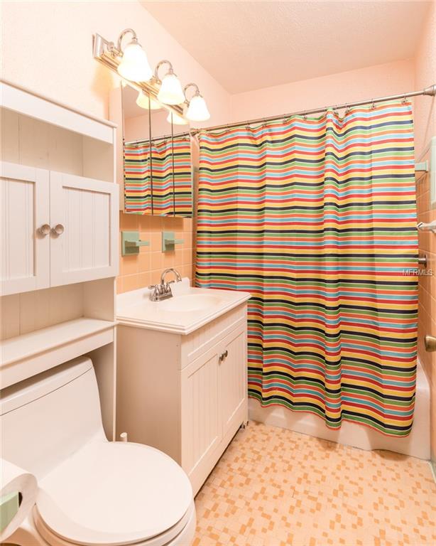 2504 58TH STREET S, GULFPORT, Florida 33707, 4 Bedrooms Bedrooms, 8 Rooms Rooms,2 BathroomsBathrooms,Residential,For sale,58TH,U7846718