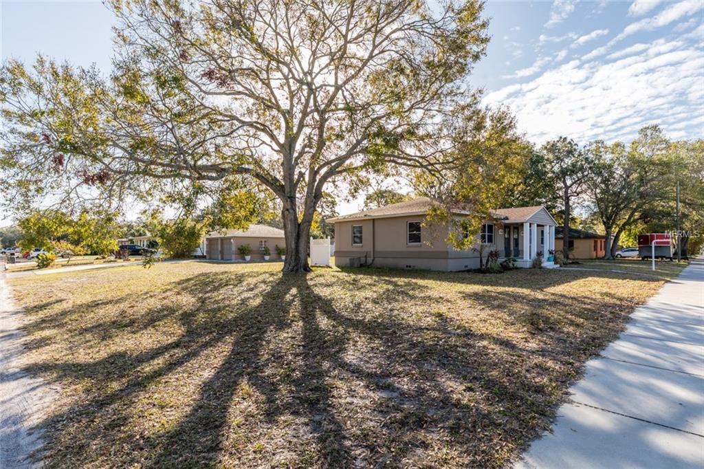 2504 58TH STREET S, GULFPORT, Florida 33707, 4 Bedrooms Bedrooms, 8 Rooms Rooms,2 BathroomsBathrooms,Residential,For sale,58TH,U7846718