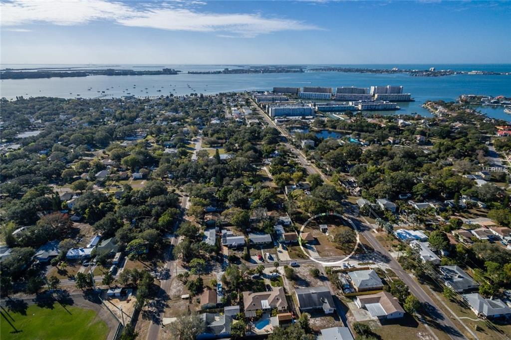 2504 58TH STREET S, GULFPORT, Florida 33707, 4 Bedrooms Bedrooms, 8 Rooms Rooms,2 BathroomsBathrooms,Residential,For sale,58TH,U7846718