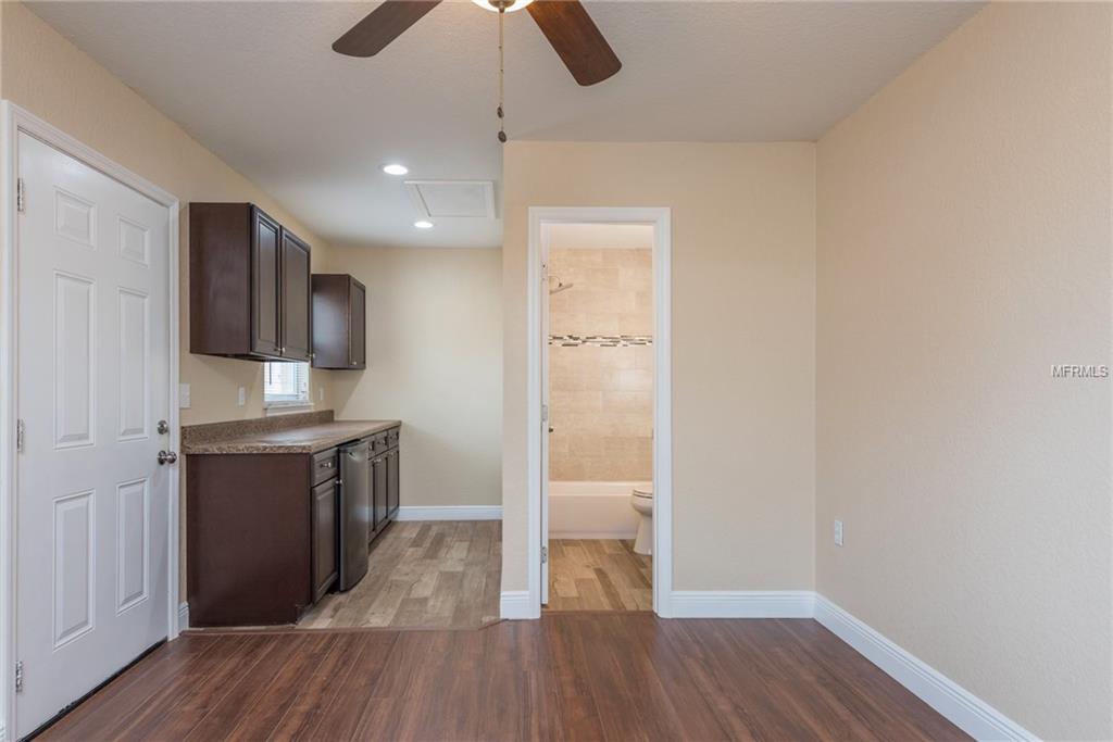 6006 CRESTRIDGE ROAD, TAMPA, Florida 33634, 5 Bedrooms Bedrooms, 8 Rooms Rooms,3 BathroomsBathrooms,Residential,For sale,CRESTRIDGE,U7847149