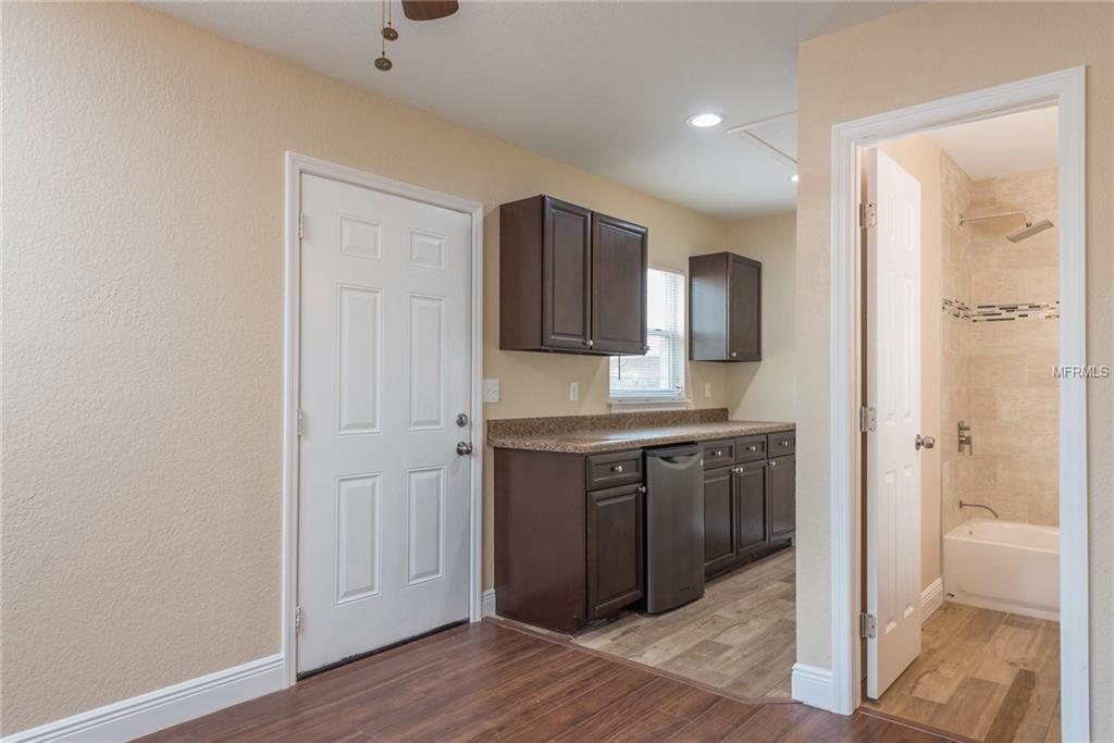 6006 CRESTRIDGE ROAD, TAMPA, Florida 33634, 5 Bedrooms Bedrooms, 8 Rooms Rooms,3 BathroomsBathrooms,Residential,For sale,CRESTRIDGE,U7847149