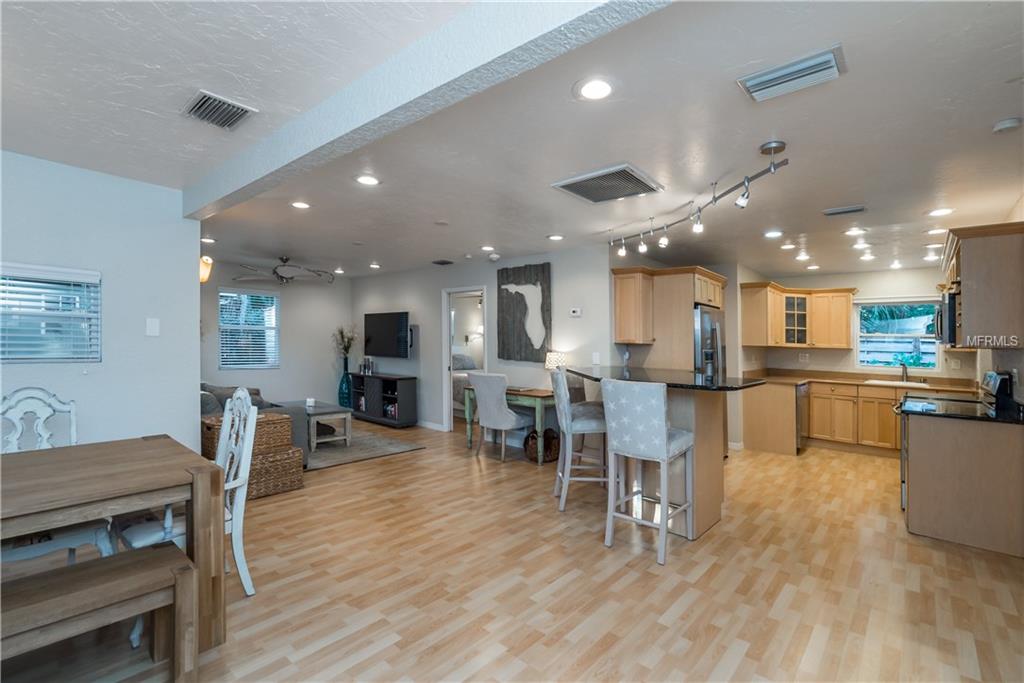 1773 HARMONY LANE, SARASOTA, Florida 34239, 2 Bedrooms Bedrooms, 4 Rooms Rooms,2 BathroomsBathrooms,Residential,For sale,HARMONY,A4209876