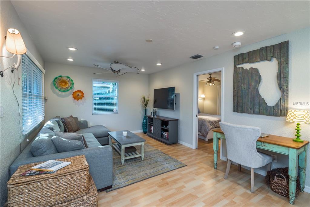 1773 HARMONY LANE, SARASOTA, Florida 34239, 2 Bedrooms Bedrooms, 4 Rooms Rooms,2 BathroomsBathrooms,Residential,For sale,HARMONY,A4209876