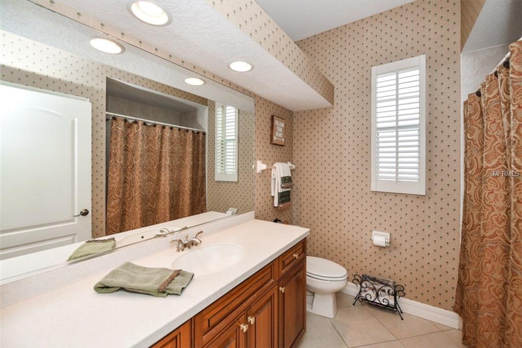 7920 UMBRELLA PINE WAY, SARASOTA, Florida 34241, 3 Bedrooms Bedrooms, 10 Rooms Rooms,3 BathroomsBathrooms,Residential,For sale,UMBRELLA PINE,A4209957