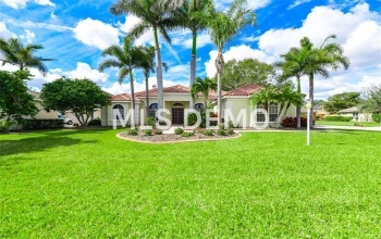7920 UMBRELLA PINE WAY, SARASOTA, Florida 34241, 3 Bedrooms Bedrooms, 10 Rooms Rooms,3 BathroomsBathrooms,Residential,For sale,UMBRELLA PINE,A4209957