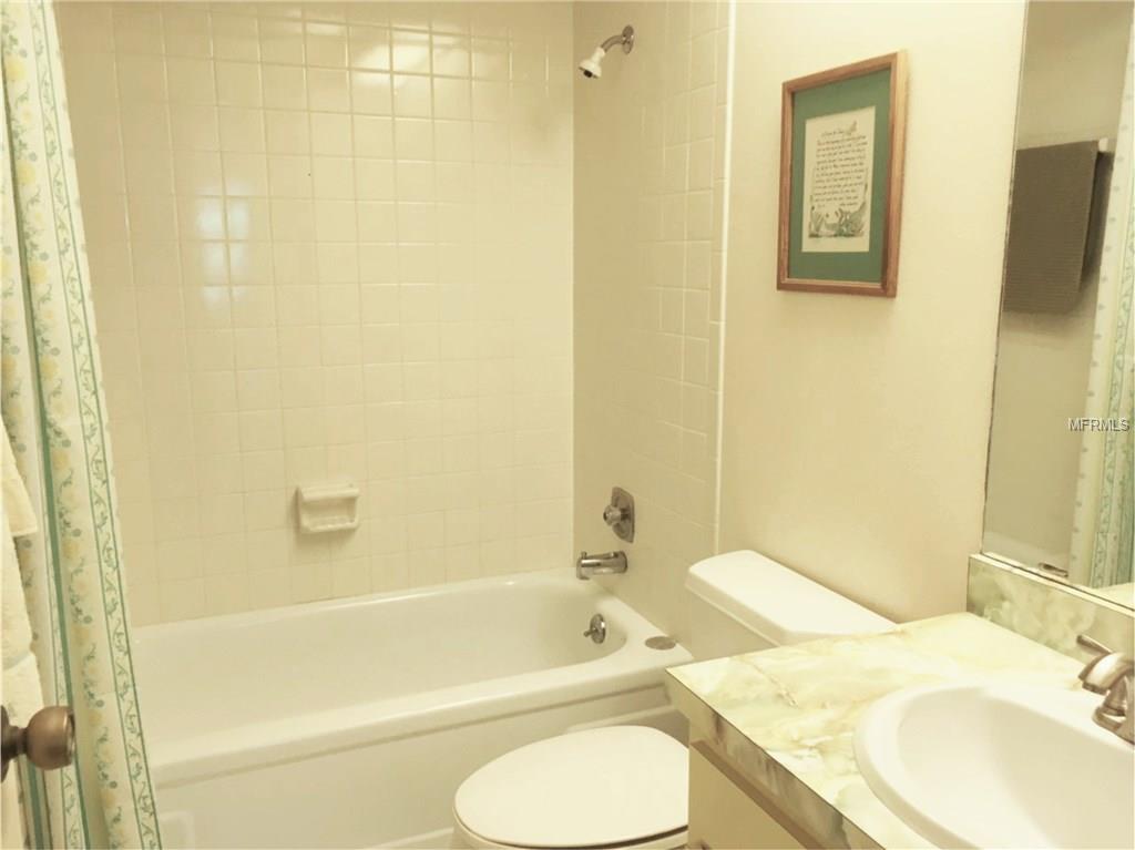 5019 VILLAGE GARDENS DRIVE, SARASOTA, Florida 34234, 2 Bedrooms Bedrooms, 6 Rooms Rooms,2 BathroomsBathrooms,Residential,For sale,VILLAGE GARDENS,A4210035