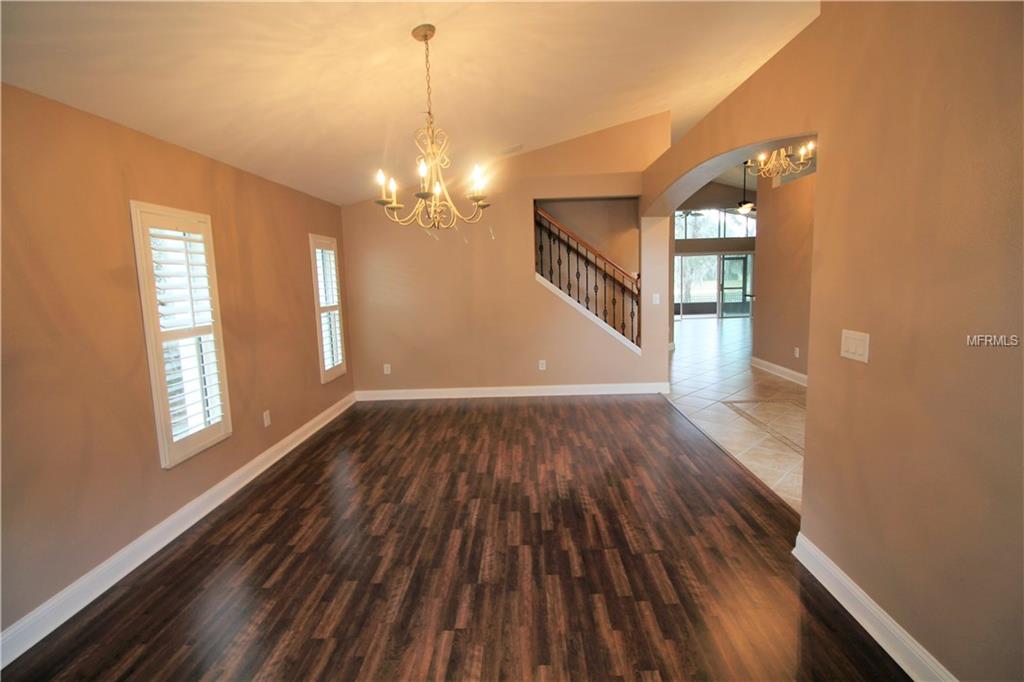 15735 STARLING WATER DRIVE, LITHIA, Florida 33547, 6 Bedrooms Bedrooms, 13 Rooms Rooms,3 BathroomsBathrooms,Residential,For sale,STARLING WATER,T2928570