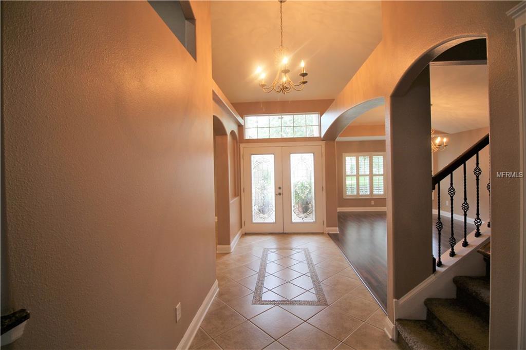 15735 STARLING WATER DRIVE, LITHIA, Florida 33547, 6 Bedrooms Bedrooms, 13 Rooms Rooms,3 BathroomsBathrooms,Residential,For sale,STARLING WATER,T2928570