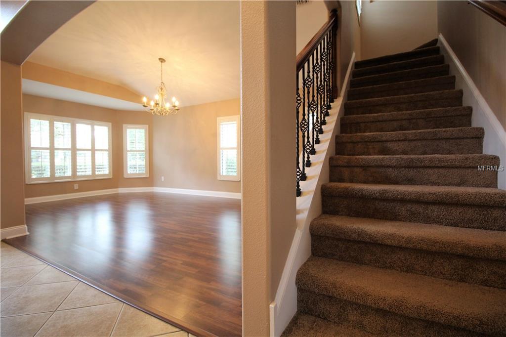 15735 STARLING WATER DRIVE, LITHIA, Florida 33547, 6 Bedrooms Bedrooms, 13 Rooms Rooms,3 BathroomsBathrooms,Residential,For sale,STARLING WATER,T2928570