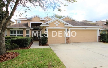 15735 STARLING WATER DRIVE, LITHIA, Florida 33547, 6 Bedrooms Bedrooms, 13 Rooms Rooms,3 BathroomsBathrooms,Residential,For sale,STARLING WATER,T2928570