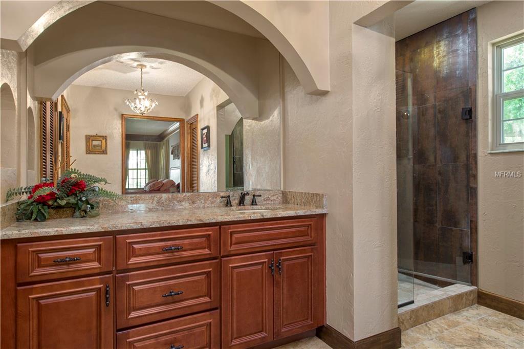 1909 COUNTRY CLUB DRIVE, EUSTIS, Florida 32726, 4 Bedrooms Bedrooms, 6 Rooms Rooms,4 BathroomsBathrooms,Residential,For sale,COUNTRY CLUB,O5432916