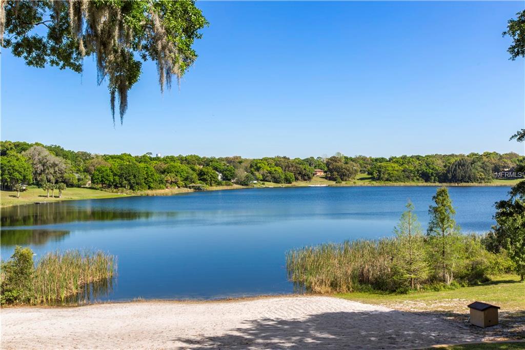 1909 COUNTRY CLUB DRIVE, EUSTIS, Florida 32726, 4 Bedrooms Bedrooms, 6 Rooms Rooms,4 BathroomsBathrooms,Residential,For sale,COUNTRY CLUB,O5432916