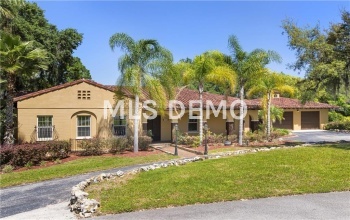 1909 COUNTRY CLUB DRIVE, EUSTIS, Florida 32726, 4 Bedrooms Bedrooms, 6 Rooms Rooms,4 BathroomsBathrooms,Residential,For sale,COUNTRY CLUB,O5432916