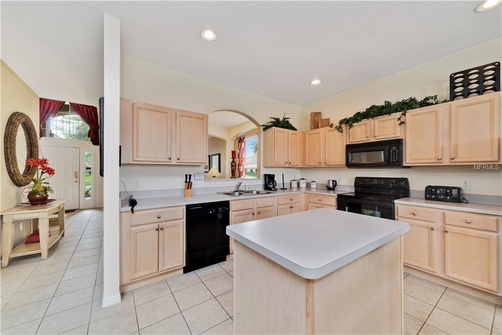 2615 EMERALD ISLAND BOULEVARD, KISSIMMEE, Florida 34747, 6 Bedrooms Bedrooms, 12 Rooms Rooms,4 BathroomsBathrooms,Residential,For sale,EMERALD ISLAND,S4847226