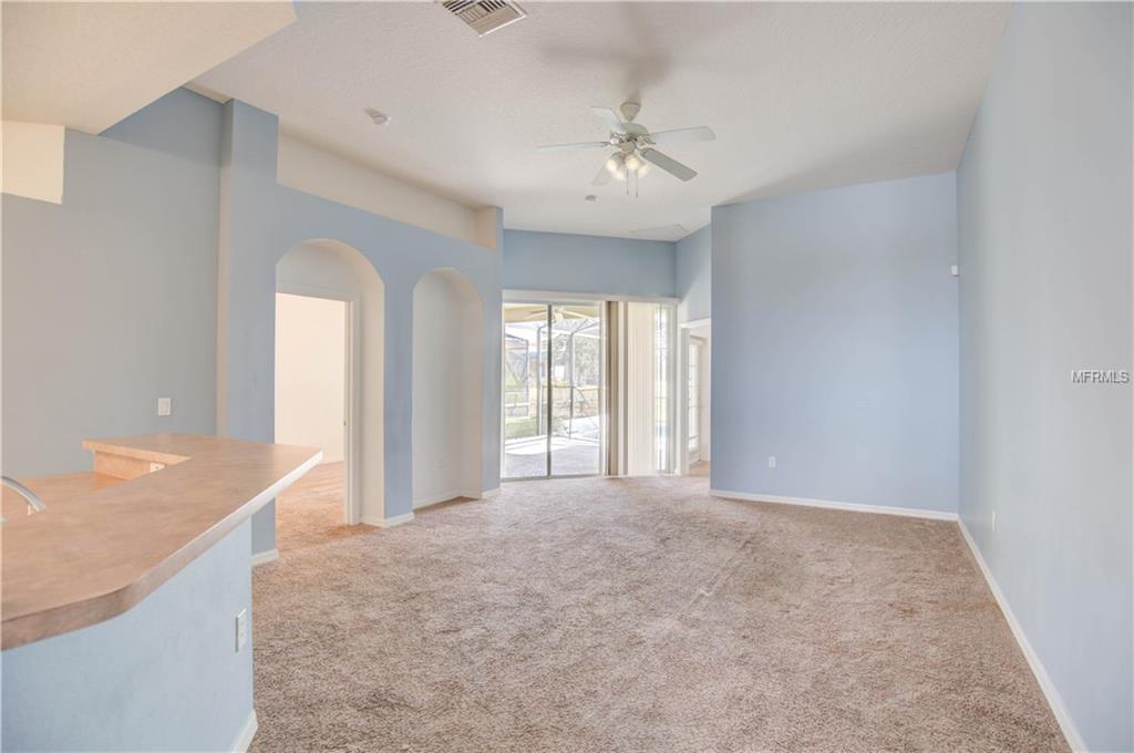 171 MINNIEHAHA CIR, HAINES CITY, Florida 33844, 4 Bedrooms Bedrooms, 6 Rooms Rooms,3 BathroomsBathrooms,Residential,For sale,MINNIEHAHA CIR,O5553820