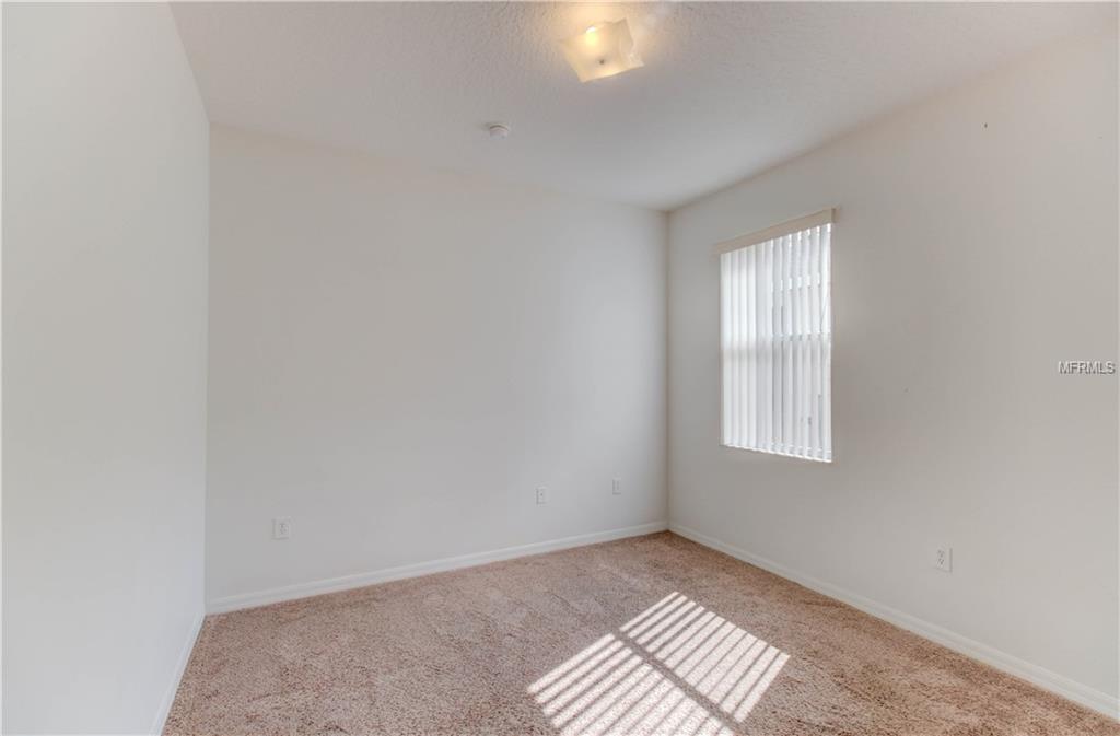 171 MINNIEHAHA CIR, HAINES CITY, Florida 33844, 4 Bedrooms Bedrooms, 6 Rooms Rooms,3 BathroomsBathrooms,Residential,For sale,MINNIEHAHA CIR,O5553820