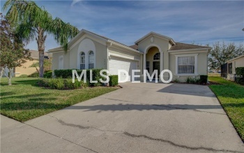 171 MINNIEHAHA CIR, HAINES CITY, Florida 33844, 4 Bedrooms Bedrooms, 6 Rooms Rooms,3 BathroomsBathrooms,Residential,For sale,MINNIEHAHA CIR,O5553820