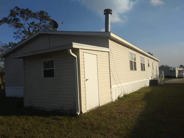 301 EVANDEE COURT, KISSIMMEE, Florida 34758, 3 Bedrooms Bedrooms, 9 Rooms Rooms,2 BathroomsBathrooms,Residential,For sale,EVANDEE,O5560551