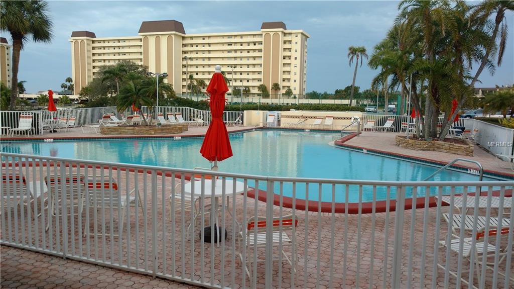 4725 COVE CIRCLE, ST PETERSBURG, Florida 33708, 2 Bedrooms Bedrooms, 6 Rooms Rooms,2 BathroomsBathrooms,Residential,For sale,COVE,U7846973