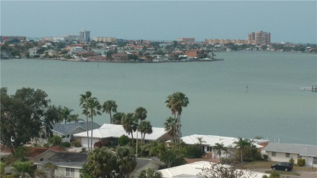 4725 COVE CIRCLE, ST PETERSBURG, Florida 33708, 2 Bedrooms Bedrooms, 6 Rooms Rooms,2 BathroomsBathrooms,Residential,For sale,COVE,U7846973