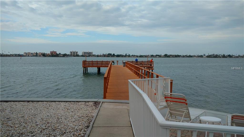 4725 COVE CIRCLE, ST PETERSBURG, Florida 33708, 2 Bedrooms Bedrooms, 6 Rooms Rooms,2 BathroomsBathrooms,Residential,For sale,COVE,U7846973