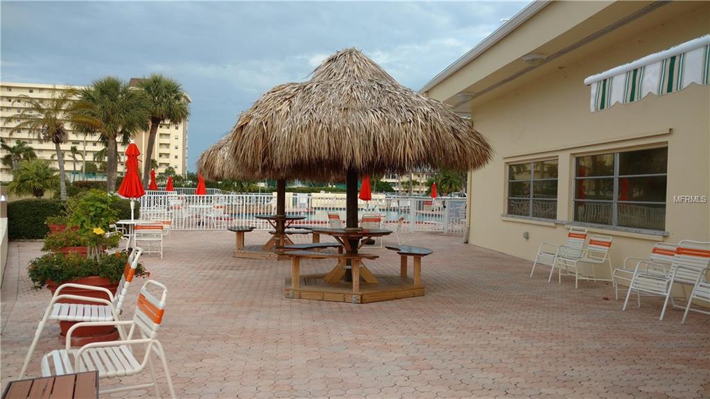 4725 COVE CIRCLE, ST PETERSBURG, Florida 33708, 2 Bedrooms Bedrooms, 6 Rooms Rooms,2 BathroomsBathrooms,Residential,For sale,COVE,U7846973